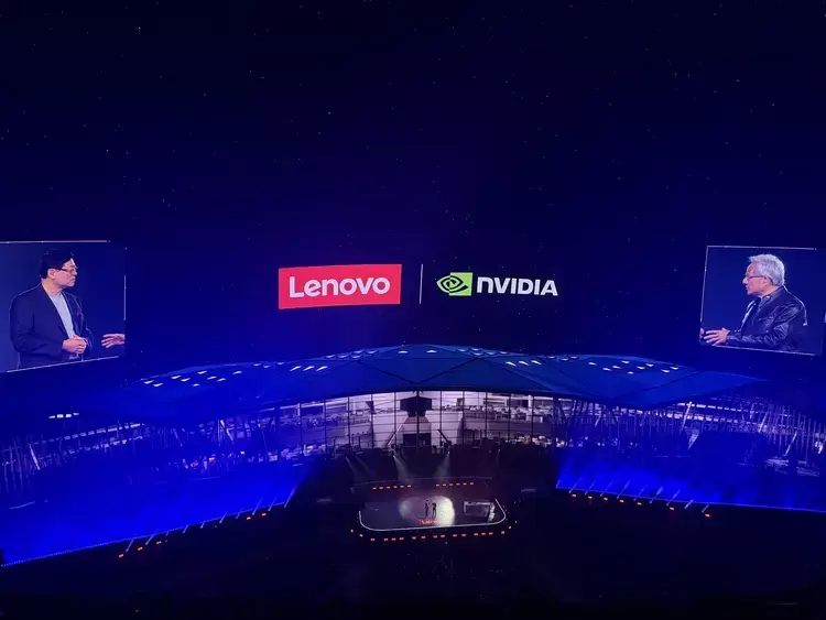 AI赋能终端加速渗透，三星联想布局如何改写市场格局？(图4)