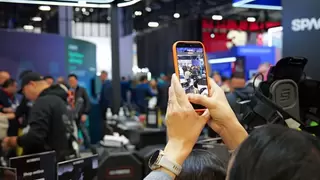 全球首款潮流外骨骼亮相CES，突破技术桎梏引领未来生活